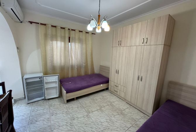 Shtepi me qera Garsoniere ne Tirane - 300 Euro