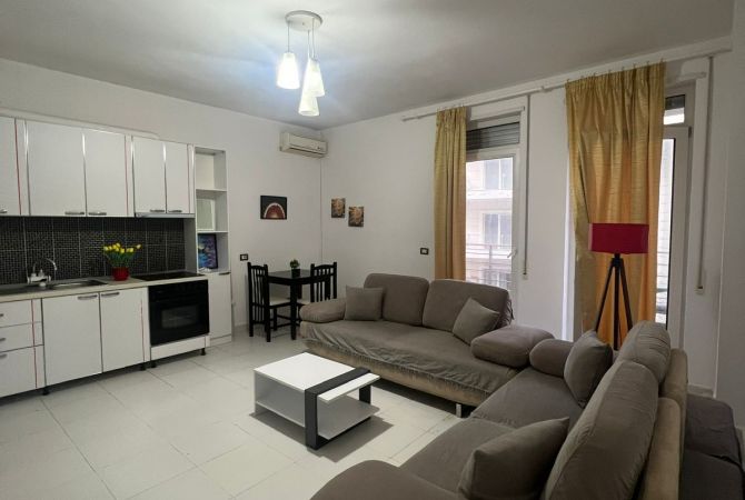 Shtepi me qera 1+1 ne Tirane - 400 Euro