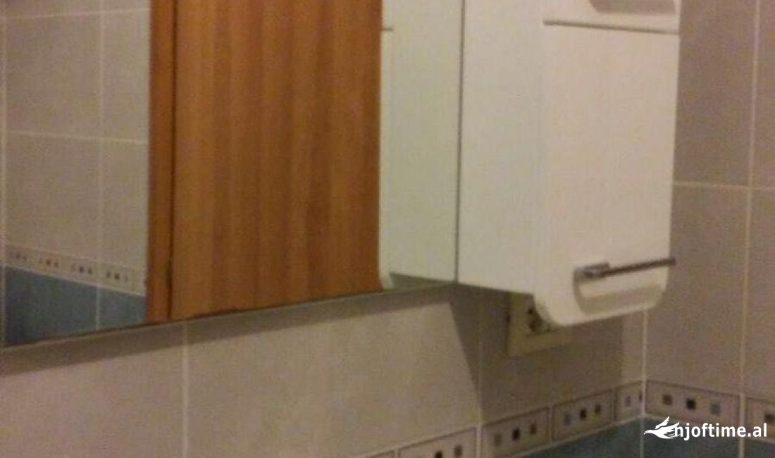 Shtepi me qera Apartament ne Tirane, 1+1, Mobilimi E mobiluar, Pagesa 40,290  Leke.