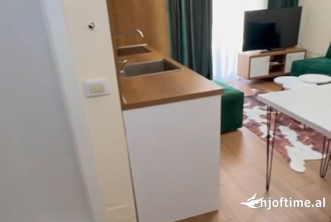 Shtepi me qera 1+1 ne Tirane - 353 Euro