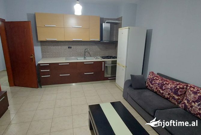 Shtepi me qera 1+1 ne Tirane - 30,020 Leke