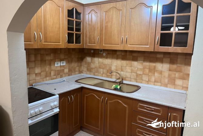 Shtepi me qera 1+1 ne Tirane - 35,100 Leke