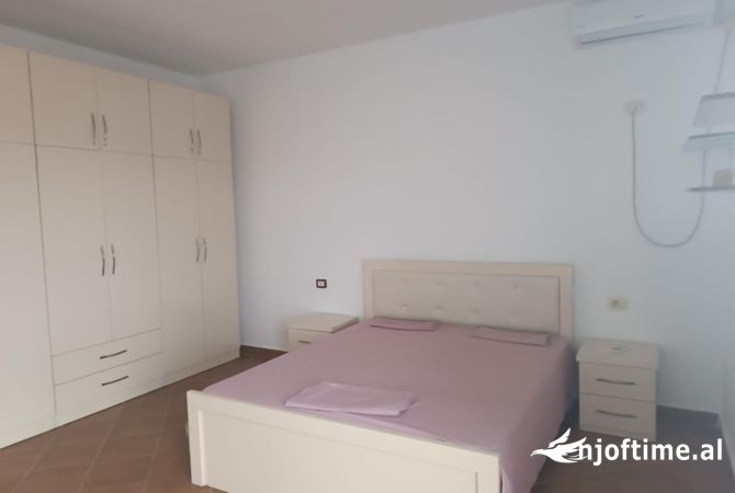 Shtepi me qera 3+1 ne Tirane - 401 Euro