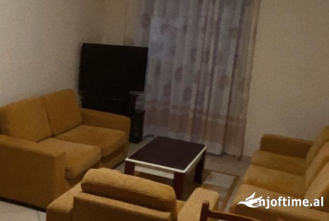 Shtepi me qera 1+1 ne Tirane - 40,000 Leke