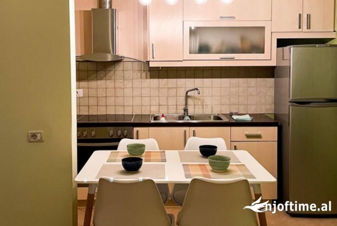 Shtepi me qera 1+1 ne Tirane - 60,070 Leke