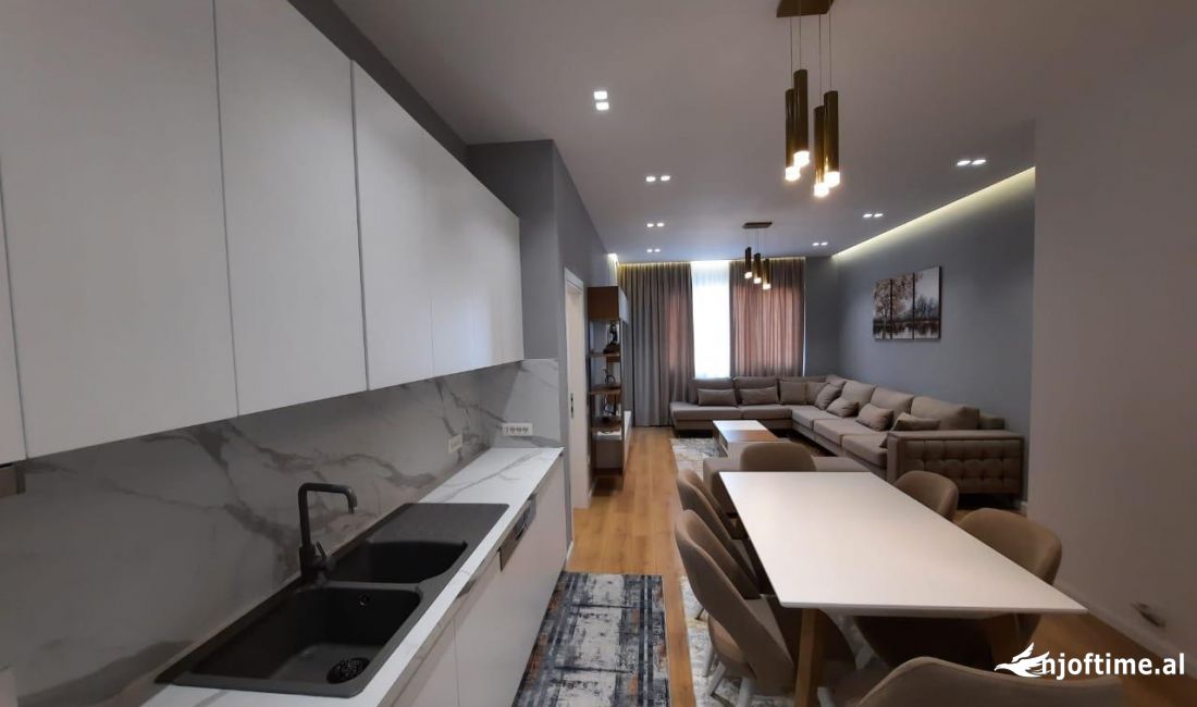 Shtepi me qera Apartament ne Tirane, 3+1, Mobilimi E mobiluar, Pagesa 1,650  Euro.