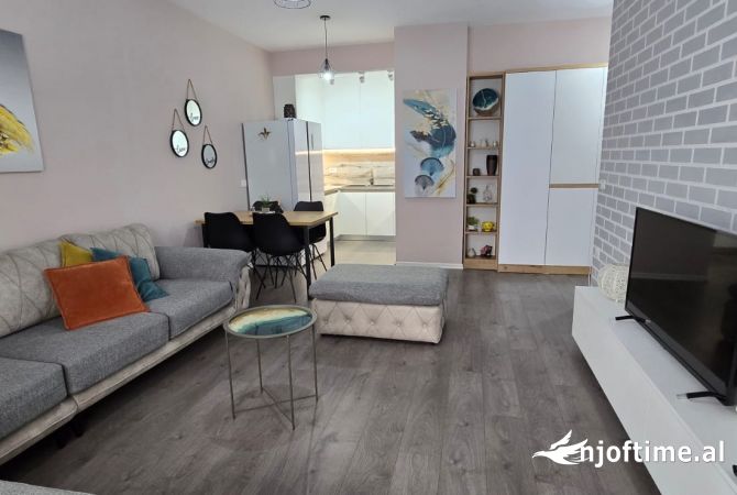 Shtepi me qera 1+1 ne Tirane - 550 Euro