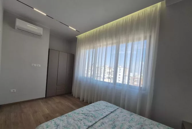 Shtepi me qera Apartament ne Tirane, 2+1, Mobilimi E mobiluar, Pagesa 501  Euro.