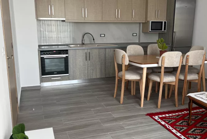 Shtepi me qera 3+1 ne Tirane - 750 Euro
