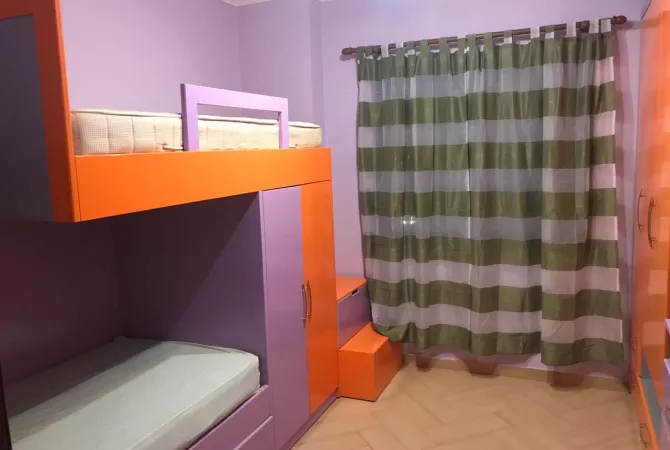 Shtepi me qera 2+1 ne Tirane - 450 Euro