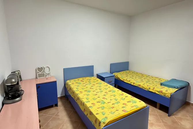 Shtepi me qera 2+1 ne Tirane - 350 Euro