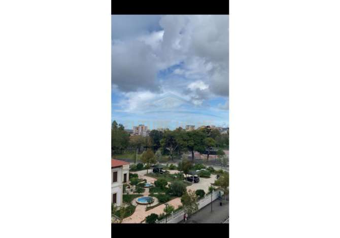 Shtepi ne shitje Apartament ne Vlore, 2+1, Mobilimi Bosh, pa mobiluar, Pagesa 195,000  Euro.