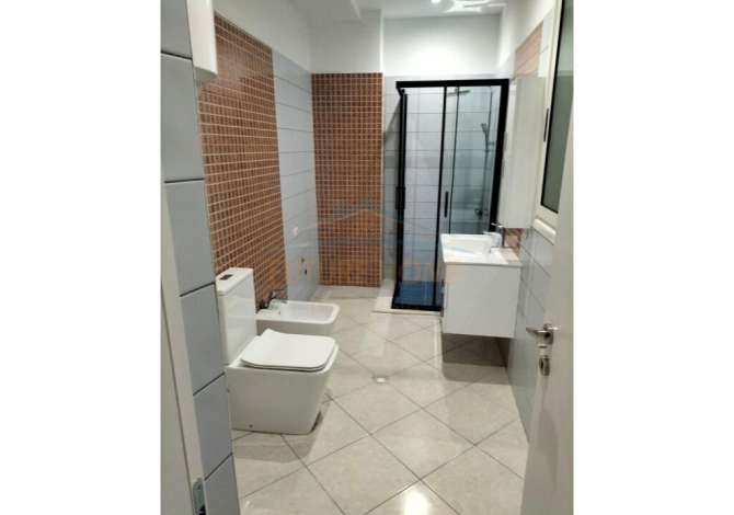 Shtepi ne shitje Apartament ne Vlore, 3+1, Mobilimi E mobiluar, Pagesa 154,356  Euro.