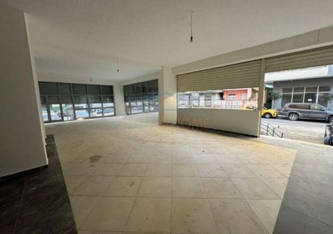 Ambient biznesi me qera 1+1 ne Vlore - 3,000 Euro