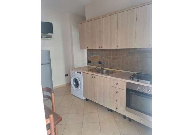 Shtepi me qera 1+1 ne Vlore - 400 Euro