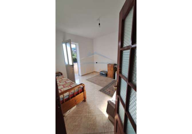 Shtepi ne shitje Apartament ne Vlore, 2+1, Mobilimi E mobiluar, Pagesa 230,000  Euro.