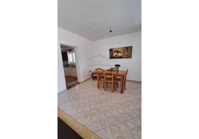 Shtepi ne shitje Apartament ne Vlore, 2+1, Mobilimi E mobiluar, Pagesa 230,000  Euro.