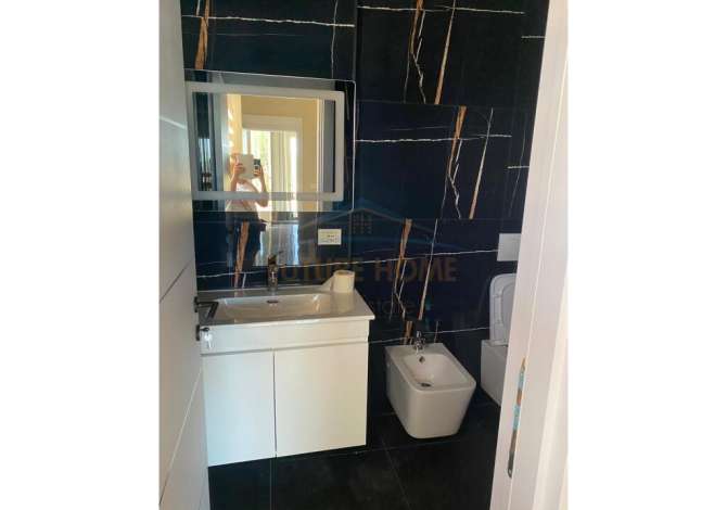 Shtepi ne shitje Apartament ne Vlore, 1+1, Mobilimi E mobiluar, Pagesa 73,500  Euro.