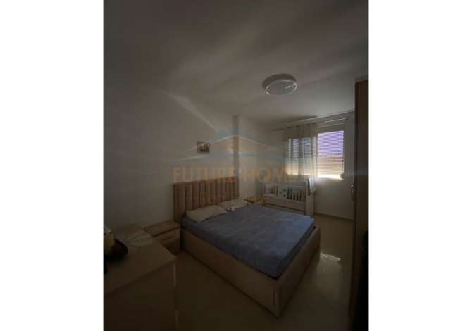 Shtepi ne shitje Apartament ne Vlore, 2+1, Mobilimi E mobiluar, Pagesa 130,000  Euro.