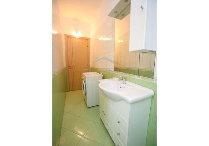 Shtepi me qera Apartament ne Vlore, 1+1, Mobilimi E mobiluar, Pagesa 300  Euro.