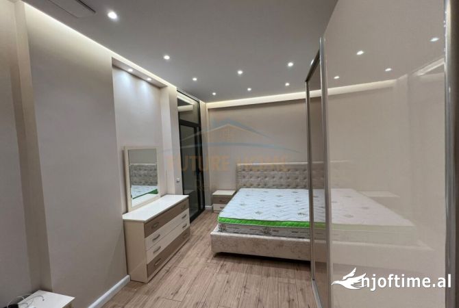 Shtepi ne shitje Apartament ne Vlore, 1+1, Mobilimi E mobiluar, Pagesa 140,000  Euro.