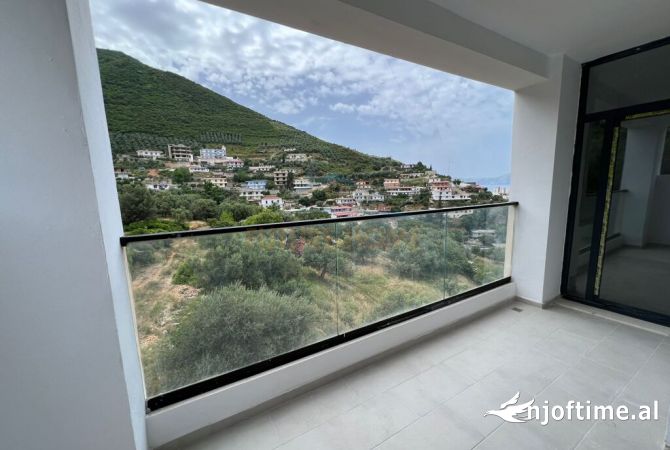 Shtepi ne shitje Apartament ne Vlore, 1+1, Mobilimi Bosh, pa mobiluar, Pagesa 117,000  Euro.