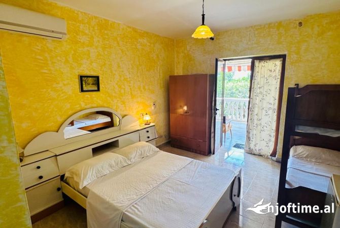 Shtepi me qera Shtepi Private ne Vlore, 1+1, Mobilimi E mobiluar, Pagesa 200  Euro.