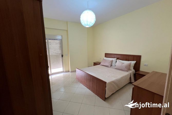 Shtepi ne shitje Apartament ne Vlore, 1+1, Mobilimi E mobiluar, Pagesa 85,000  Euro.