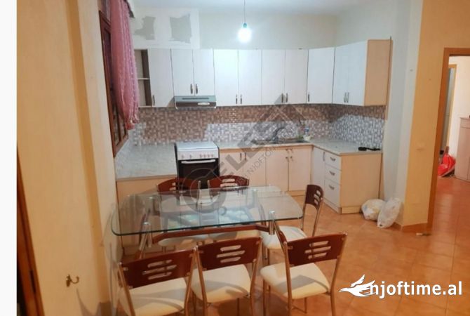 Shtepi me qera 2+1 ne Tirane - 550 Euro