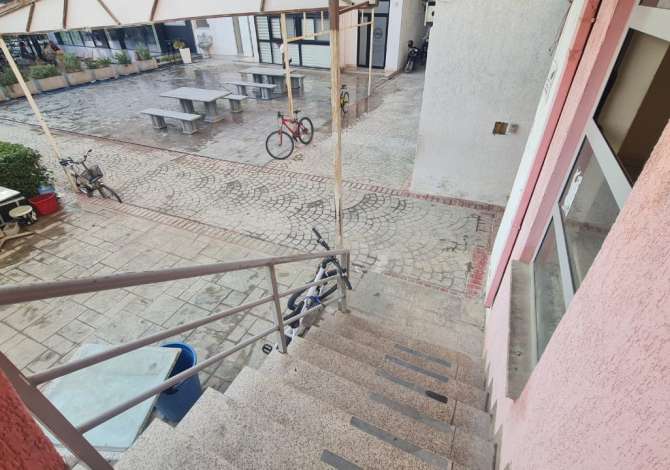 Ambient biznesi me qera 3+1 ne Tirane - 500 Euro