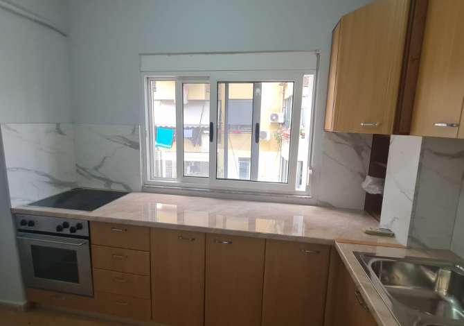 Shtepi me qera 1+1 ne Tirane - 450 Euro