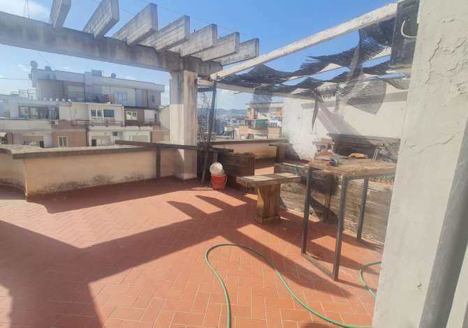 Shtepi ne shitje 3+1 ne Tirane - 215,000 Euro