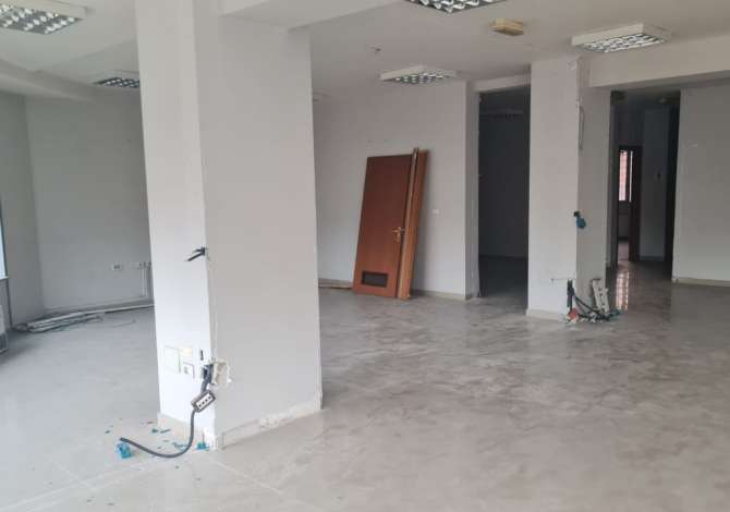 Ambient biznesi me qera 3+1 ne Tirane - 5,000 Euro