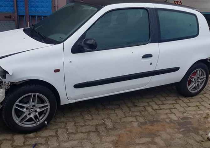 Shitet per pjese kembimi Renault clio