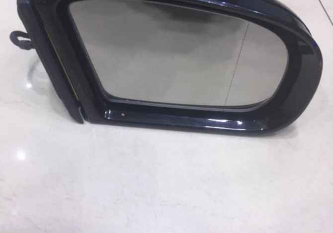 Shitet nje cift pasqyrash, benz 203