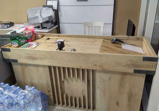 Shiten Frigorifer Mural dhe paisje supermarketi