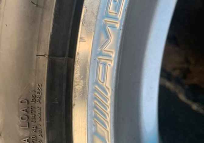 Shes goma 90% te reja AMG