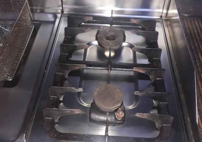 Shes set per restorant piceri fast food