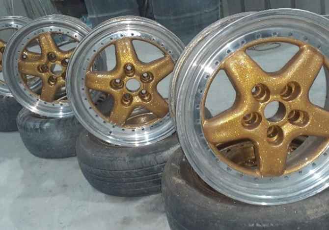 Shiten disqe me gjithe goma 