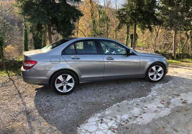 Makina ne shitje ne Tirane, Mercedes-Benz, 2008 Diesel,Kambio 0.07 Pagesa 7,000  Euro.