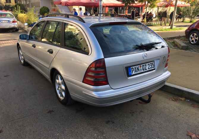 Shitet Mercedes Benz C220 per pjese kembimi