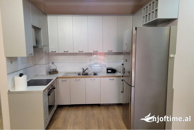 Shtepi me qera 2+1 ne Tirane - 700 Euro