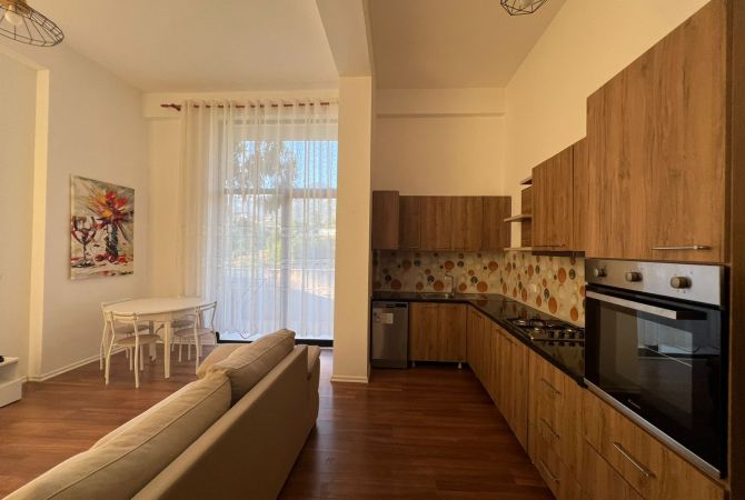 Shtepi me qera 2+1 ne Tirane - 320 Euro