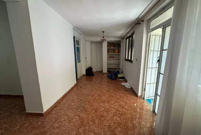 Ambient biznesi ne shitje 1+1 ne Tirane - 269,000 Euro