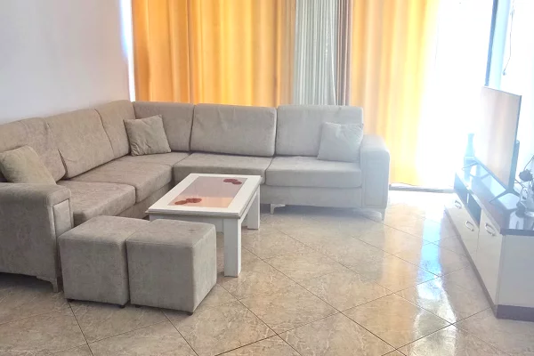 Business Property for Rent 1+1 in Tirana - 500 Euro