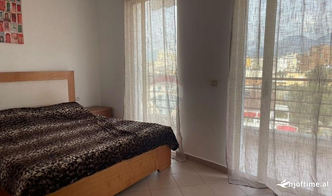 Shtepi me qera Apartament ne Tirane, 1+1, Mobilimi E mobiluar, Pagesa 600  Euro.
