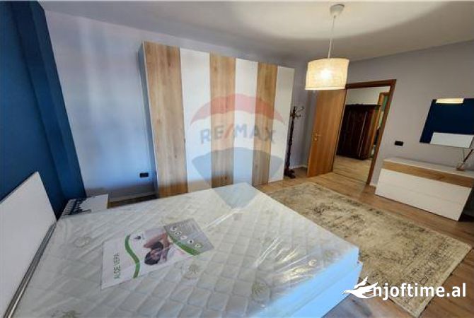 Shtepi me qera Apartament ne Tirane, 2+1, Mobilimi E mobiluar, Pagesa 800  Euro.