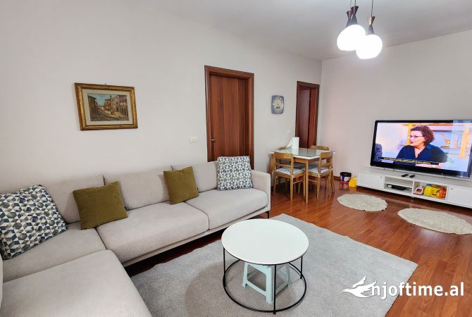 Shtepi me qera Apartament ne Tirane, 1+1, Mobilimi E mobiluar, Pagesa 600  Euro.