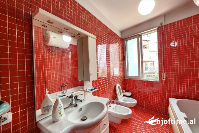 Shtepi me qera Apartament ne Tirane, 1+1, Mobilimi E mobiluar, Pagesa 600  Euro.