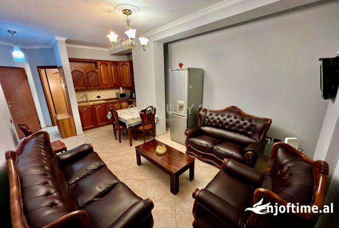 Shtepi me qera Apartament ne Tirane, 1+1, Mobilimi Bosh, pa mobiluar, Pagesa 500  Euro.